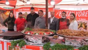 AYHAN KILIÇ; FETHİYE'DE BAYRAM HAVASI ESTİRDİ