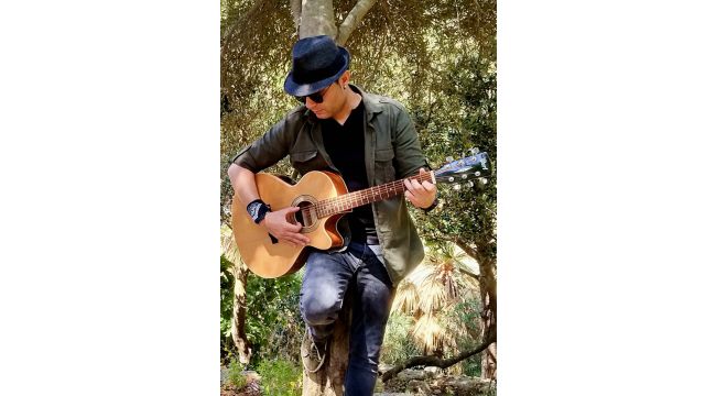 MURAT AYGÜN 'HAYALLERİNE MÜZİĞE, DUYGULARINI KALBE YANSIT '