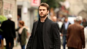 Aras Bulut İynemli, performansıyla Çukur'a damga vurdu