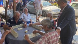 CHP Lİ MEHMET DEMİR KAHVE HANELERİ ZİYARET EDİP MASKE DAĞITTI