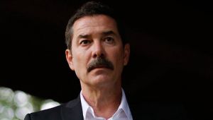 Fikret Kuşkan 'El Kızı' dizisinin kadrosunda!