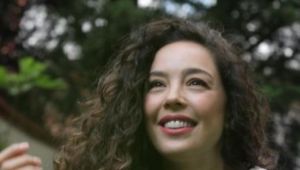 Azra Akın: Güzellik kalple olur