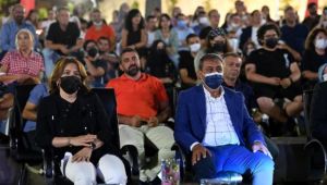 Balıkesir'de Haluk Levent rüzgarı esti