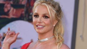 Britney Spears sevgilisi Sam Ashgari ile nişanlandı