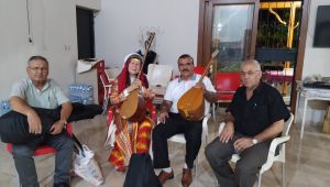 ERZİN'DE TÜRKÜLER KONUŞTU HALK KENDİNDEN GEÇTİ