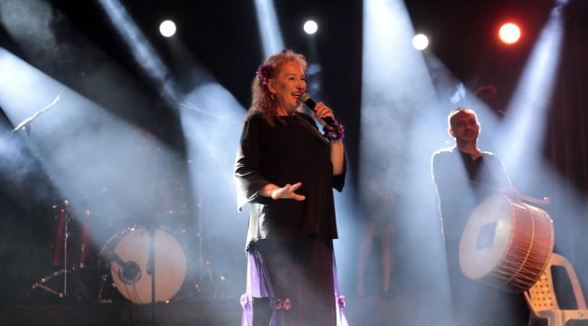 Kadın Festivali'nde finali Suzan Kardeş yaptı