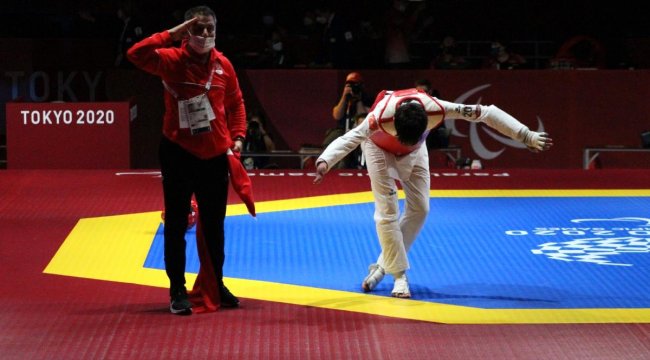 Mahmut Bozteke'den bronz madalya