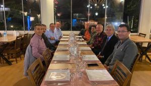 CHP Lİ MEHMET DEMİR BİR DÖNEM FORMASINI GİYİNDİĞİ FETHİYE SPOR İÇİN KOLLARI SIVADI 