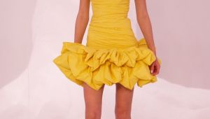  MELİSE İMRAK GÖRKEMLİ DEFİLEDE RÜZGAR OLDU ESTİ