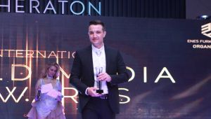  İş İnsanı Zafer Saka'ya Altın Medya Ödülü