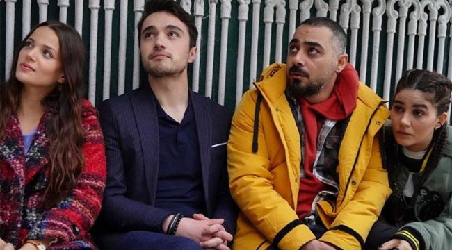 Güzel Günler dizisinin genç oyuncuları Leyla Tanlar ve Burak Dakak aşk yaşamaya başladı