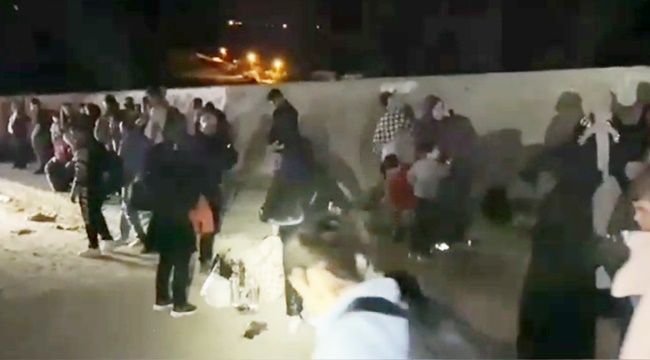 BU DEFA BİR GAZETECİYE YAKALANDILAR