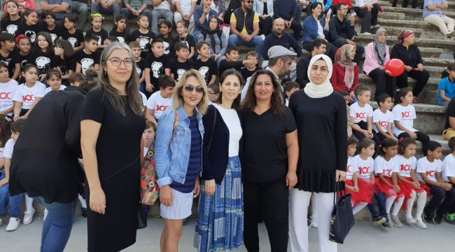 KARAGEDİK İLK ÖĞRETİM OKULU ÖĞRENCİLERİNDEN GÖRKEMLİ CUMHURİYET KUTLAMASI 