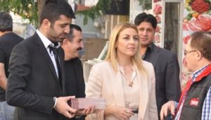 HALK, BUCA'YA KADIN ELİ DEĞMESİNİ İSTİYOR