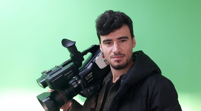 HEMŞİRELİĞİ BIRAKTI GAZETECİLİĞE BAŞLADI