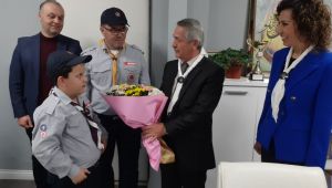 İZCİLERDEN FETHİYE KAYMAKAMI ERTAŞ'A ZİYARET