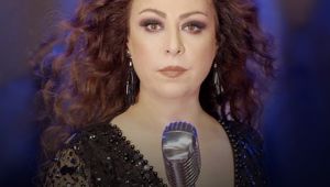 SANAT DÜNYASIN DA YASEMİN DEMİR FIRTINASI ESİYOR