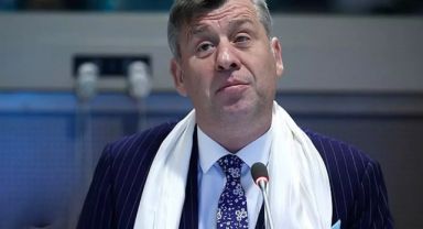 Metin Şentürk kanserle savaşan kardeşi için dua istedi