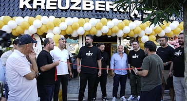 Gökay Taşdoğu, Taner Esirtgen ve Cartel Rapgurubundan tanıdığımız Erci E. birlikte bir ilke adım attılar.