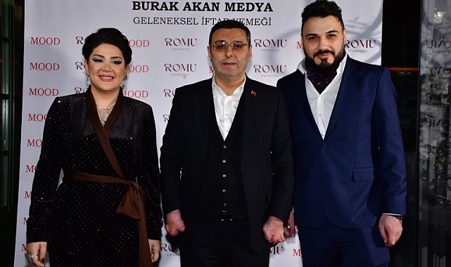  Geleneksel İftar Davetine Ünlü İsimler Akın Etti