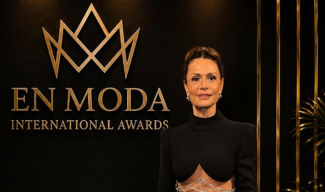 EBRU TÖREHAN, ENMODA ULUSLARARASI ÖDÜL TÖRENİ'NDE ROYAL DIAMOND ÖDÜLÜ'NE LAYIK GÖRÜLDÜ