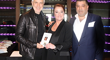 Sosyolog, yazar ve ressam Sibel Yabacıoğlu